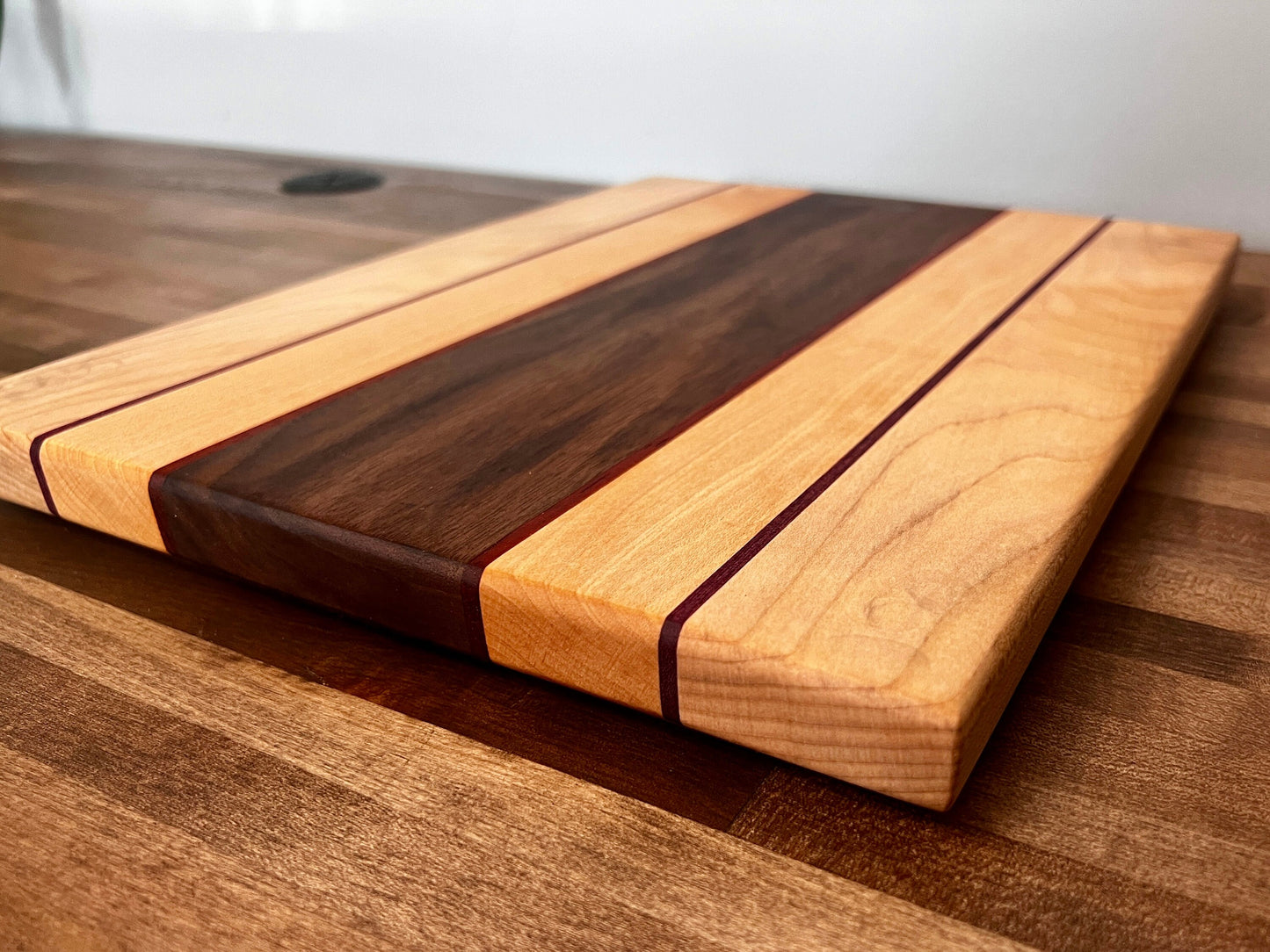 Walnut, Holly, & Padauk Wood 18 x 12 Cutting Board – LLB WoodWorx