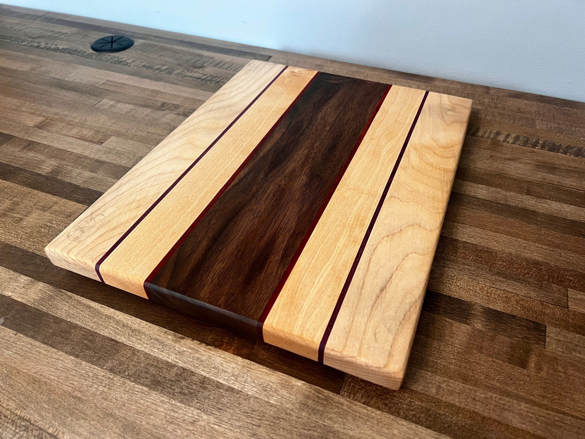 Maple and Purpleheart with Handle Cutting Board